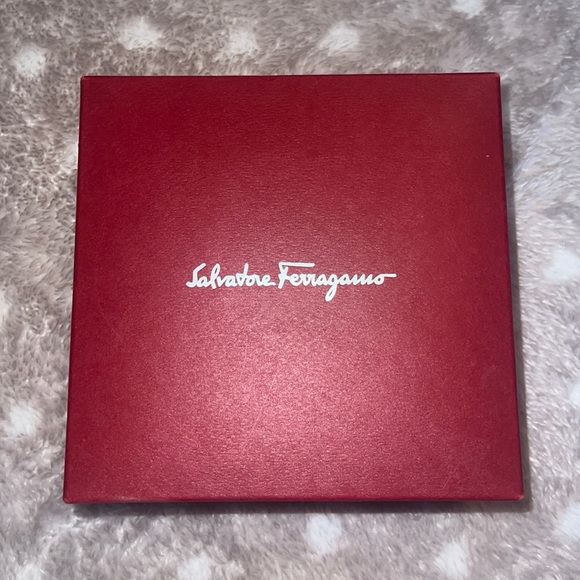 Salvatore Ferragamo belt - Picture 2 of 16